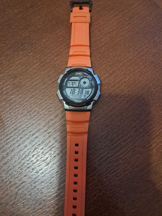 Zegarek casio salarms