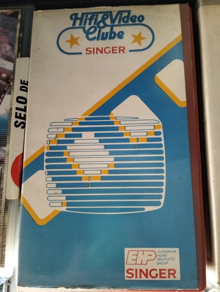 13 filmes eróticos em formato VHS