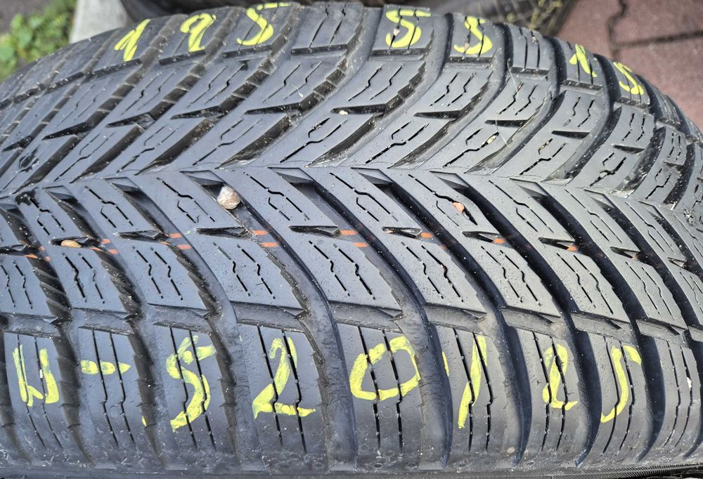 195/55r15 85H (W520/25)11 4szt 6,5/7,5mm 21r Seasonproof NOKIAN