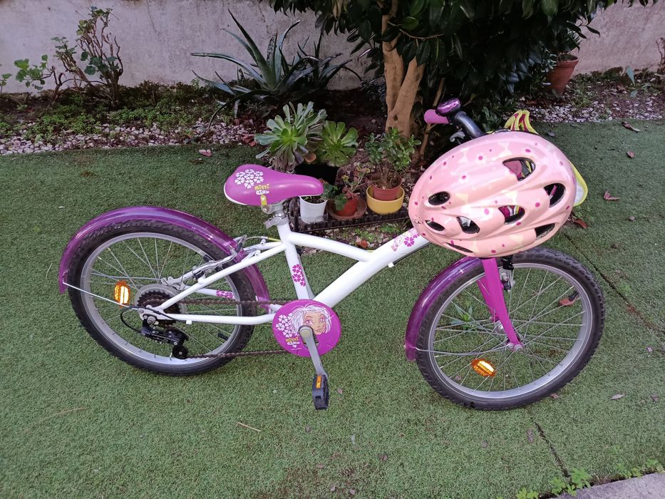 Bicicleta de menina Btwin roda 24. Oferta de capacete