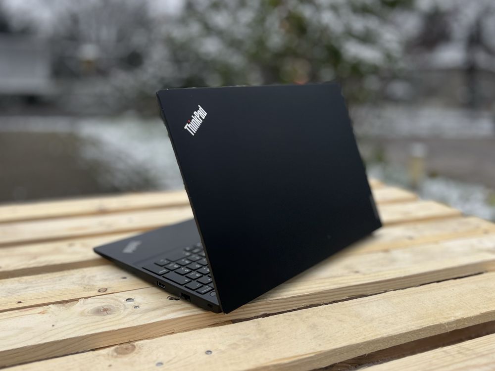 Ноутбук Lenovo ThinkPad E15 G2/i5-1135G7/8GB/SSD 256GB/15.6"FullHD IPS