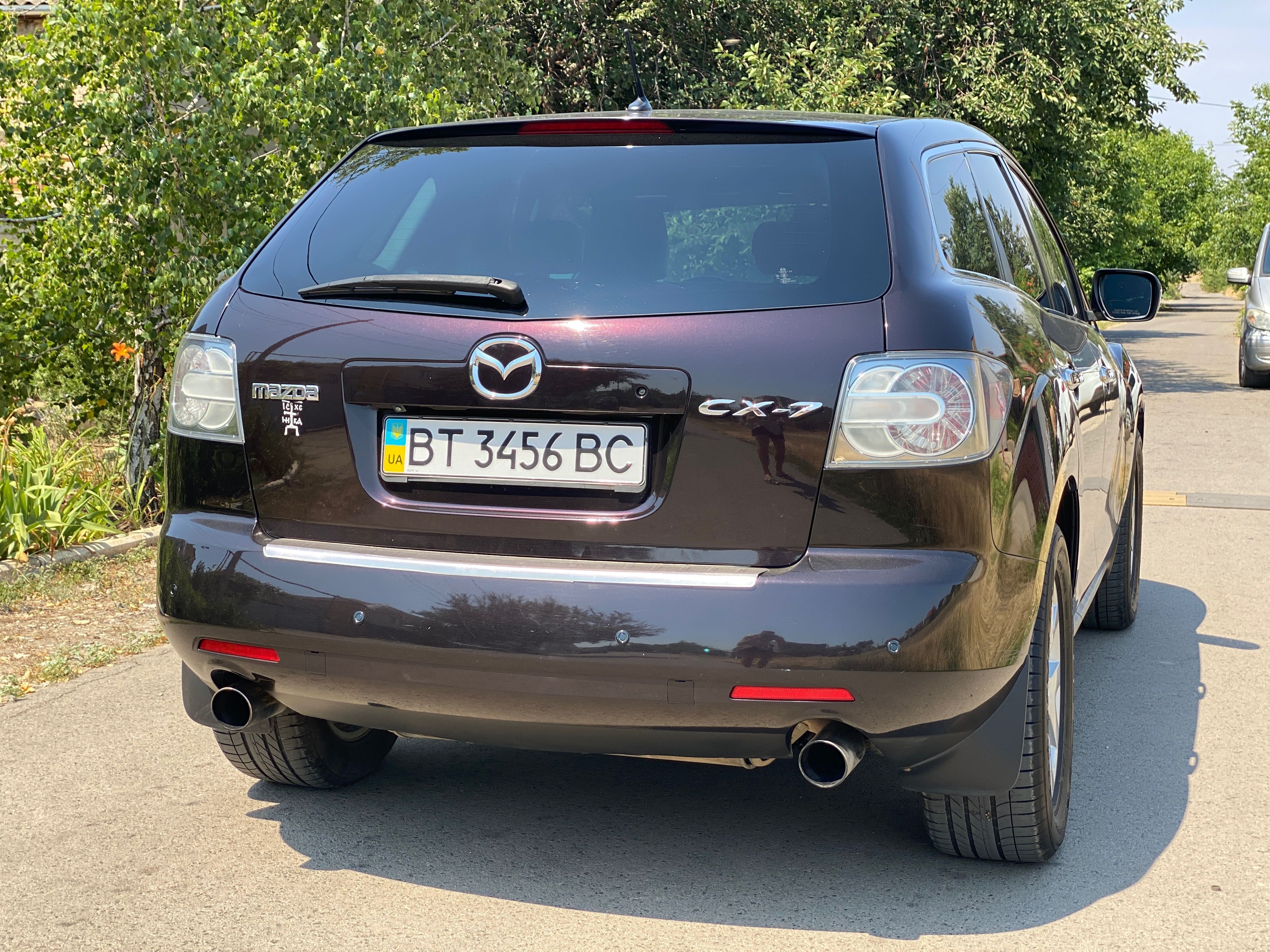 Автомобиль Mazda CX-7