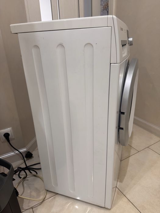 Продається пральна машина , була у викорисианні 4 роки , стан  ідеальн