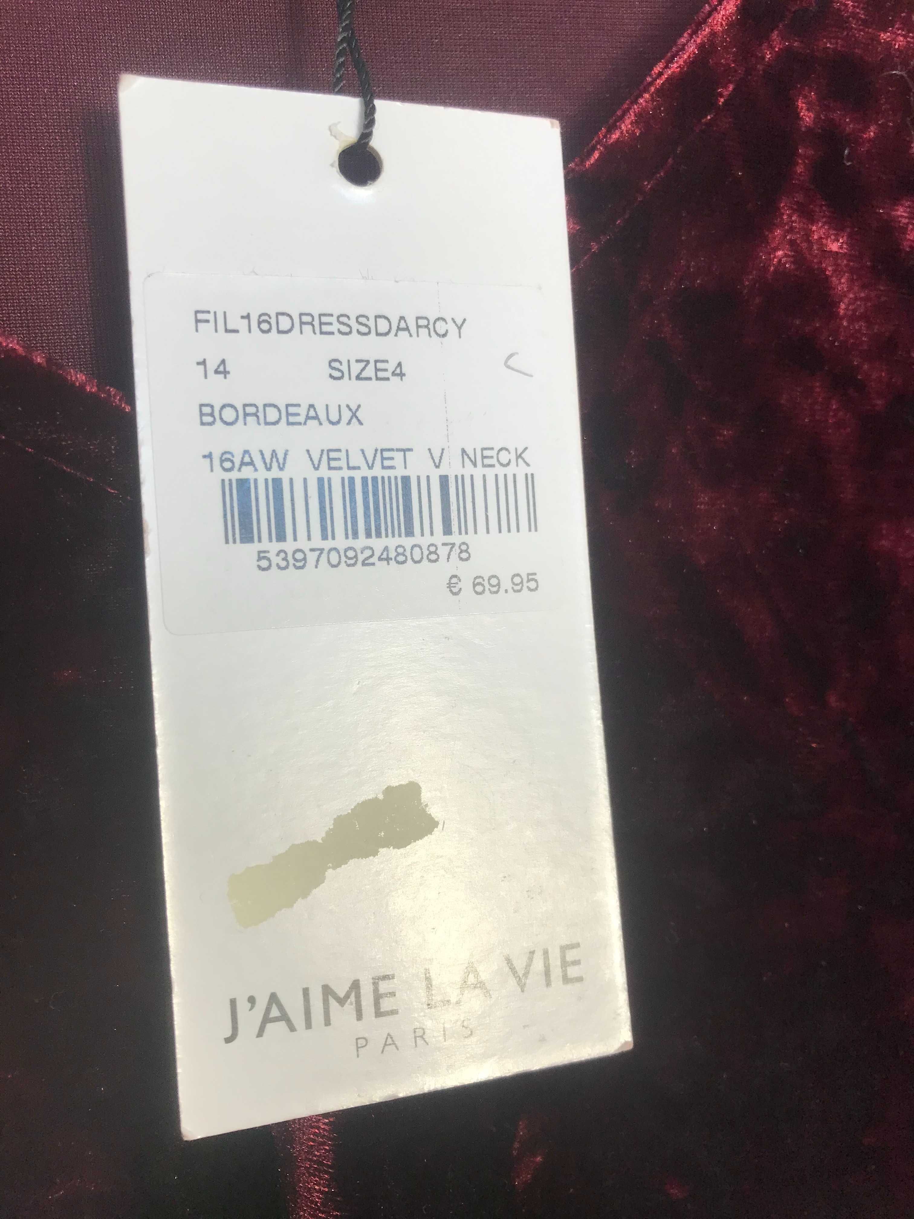 Welwetowa sukienka J'aime la Vie Paris made in France €69,95