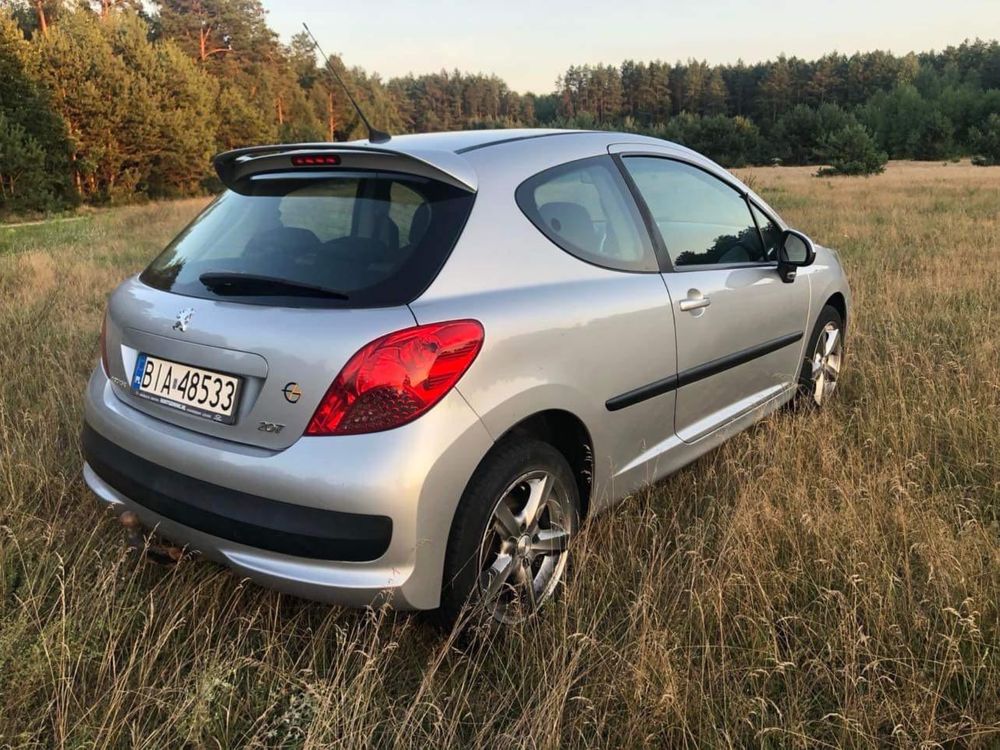 Peugeot 207 1.4 2006r