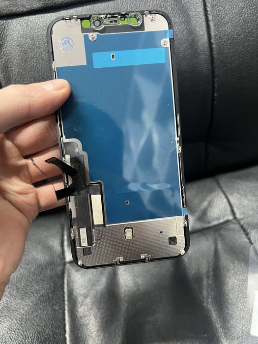 Дисплей на айфон незнаю точно який