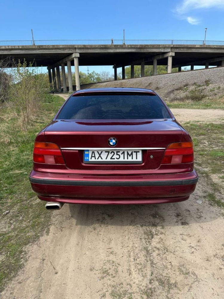 Продам BMW e39 газ/бензин