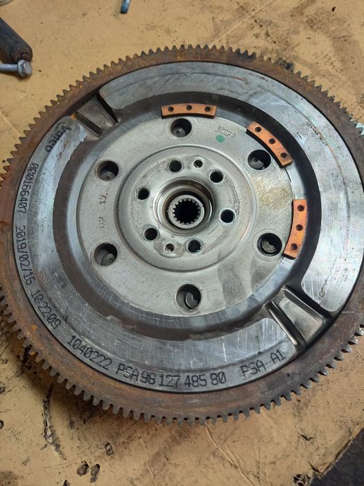 Koło dwumasowe peugeot citroen 1.5 bluehdi komplet