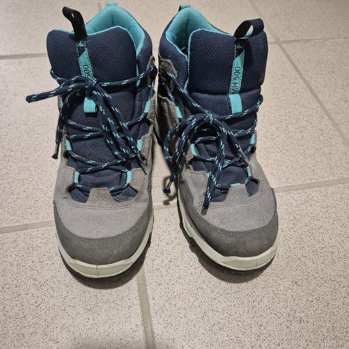 Buty turystyczne wodoodporne Quechua rozm. 38