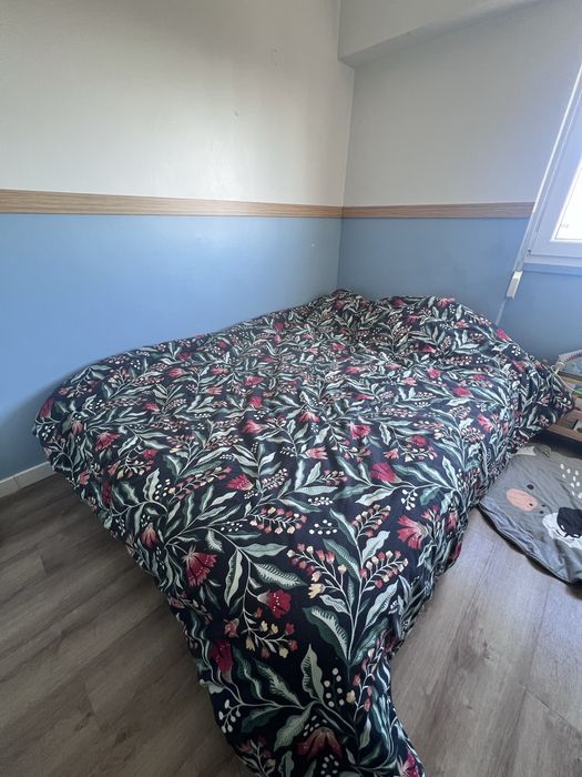 Sofá-cama Ikea Nyhamn com colchão