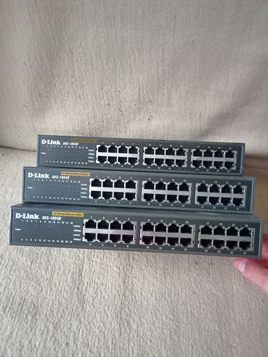 Switch D-Link DES-1024D  24 porty  10/100 Mbit