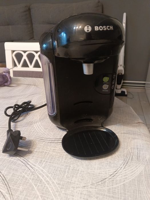 Кавоварка Bosch Tassimo Vivy TAS1252GB на 1 чашку, чорний колір
