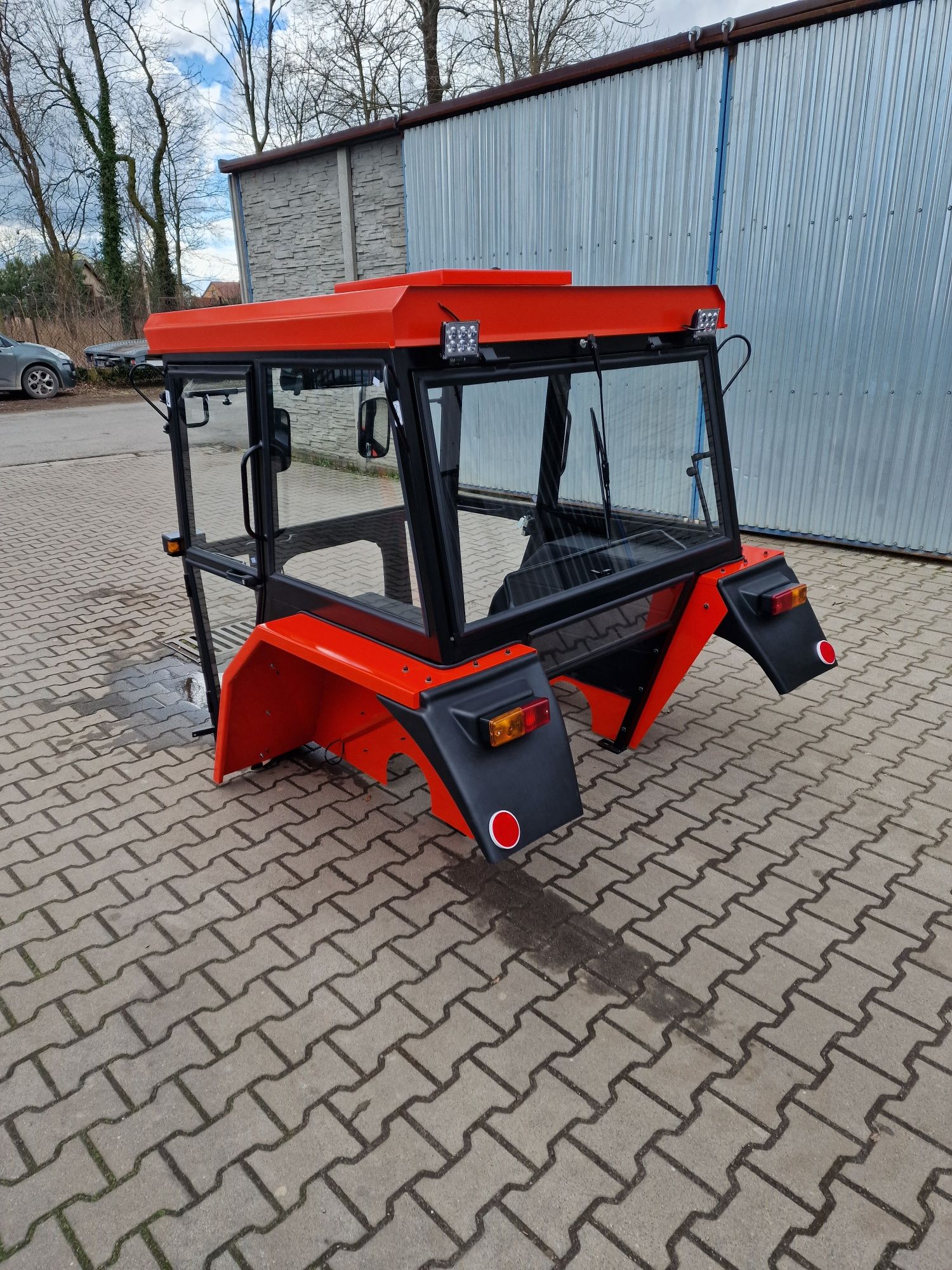 Kabina C360 C-360 Kabina ciągnikowa C 360