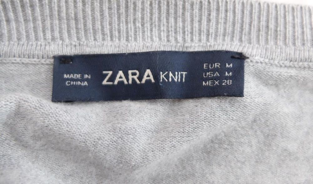 Blusa cinza com pérolas Zara