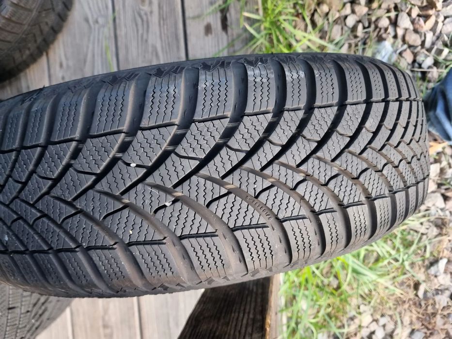 OPONA Semperit SPEEDr-Grip 5 185/65R15 88T 2021r,1x7mm bdb stan