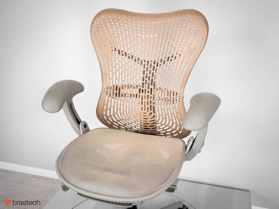 Fotel biurowy Herman Miller Mirra