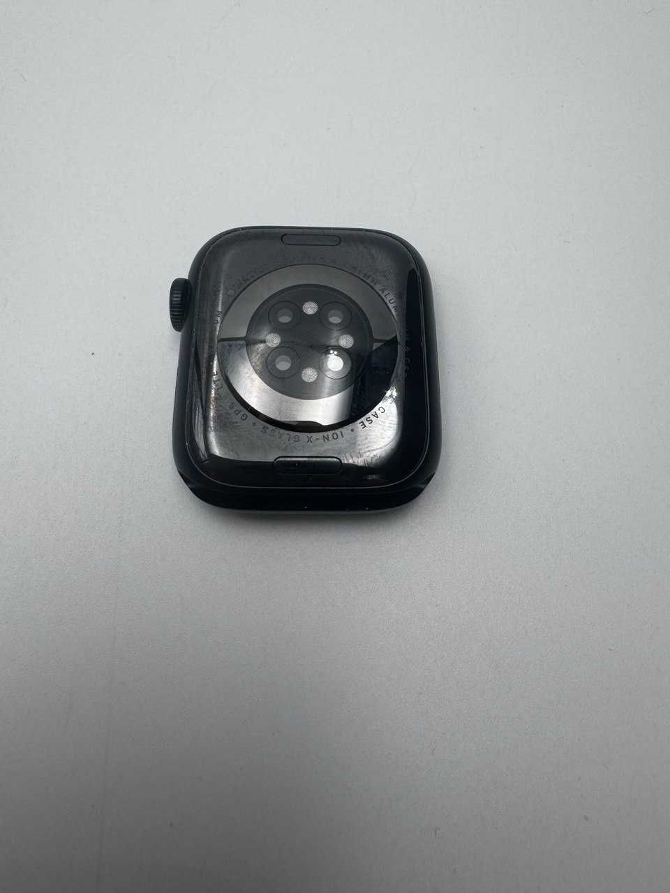 Apple Watch Series 8 41 mm zablokowany iCloud na częsci