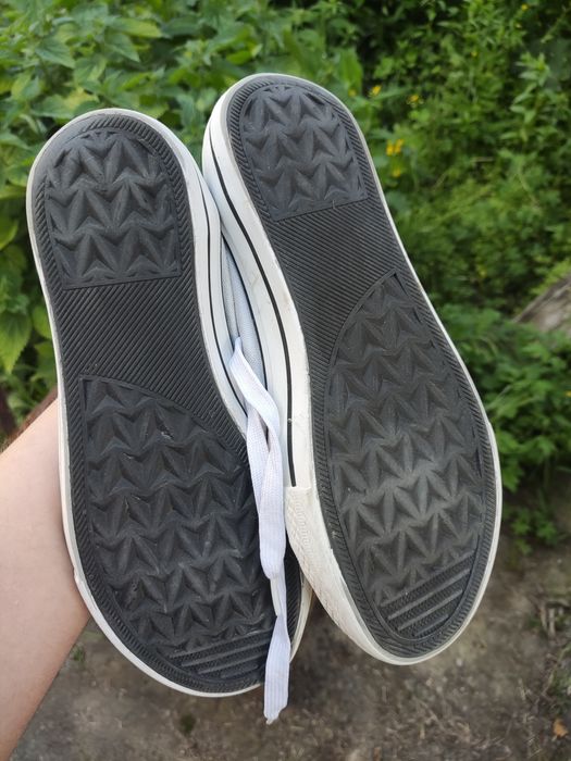 Жіночки чи черевики sinsay 40 розмір білі кеди