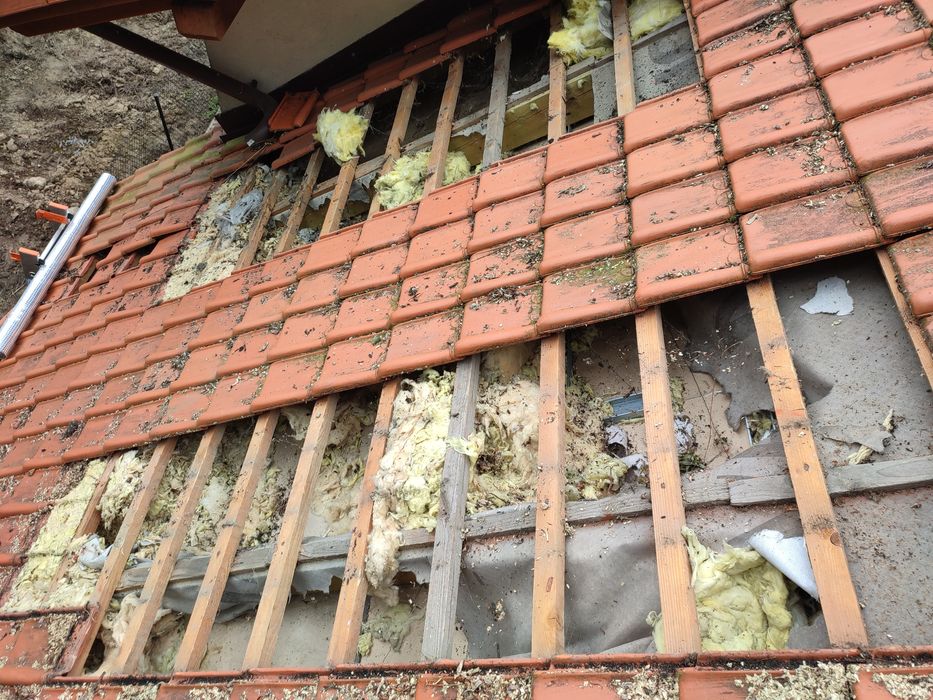 Ocieplanie  celulozą i naprawa izolacji dachu Rzeszów