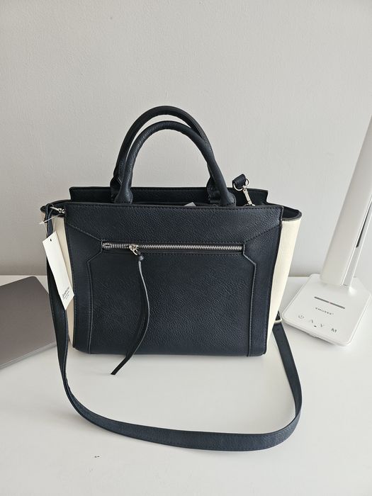 Torebka Stradivarius nowa z metką/długi pasek/granatowa praktyczna