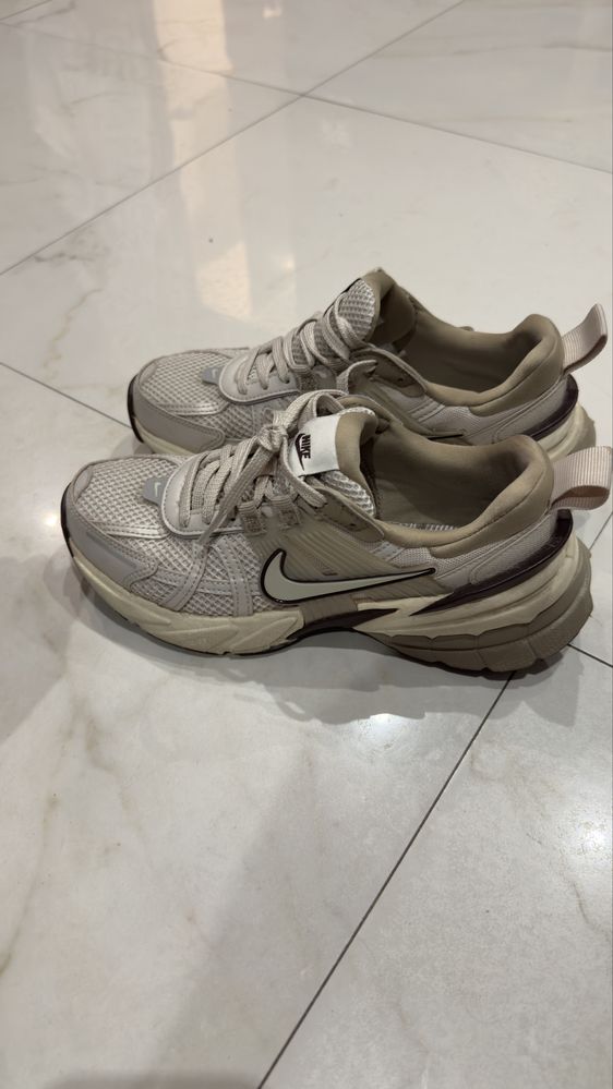 Кросівки Nike W V2K Run ( Оригінал) 23 см