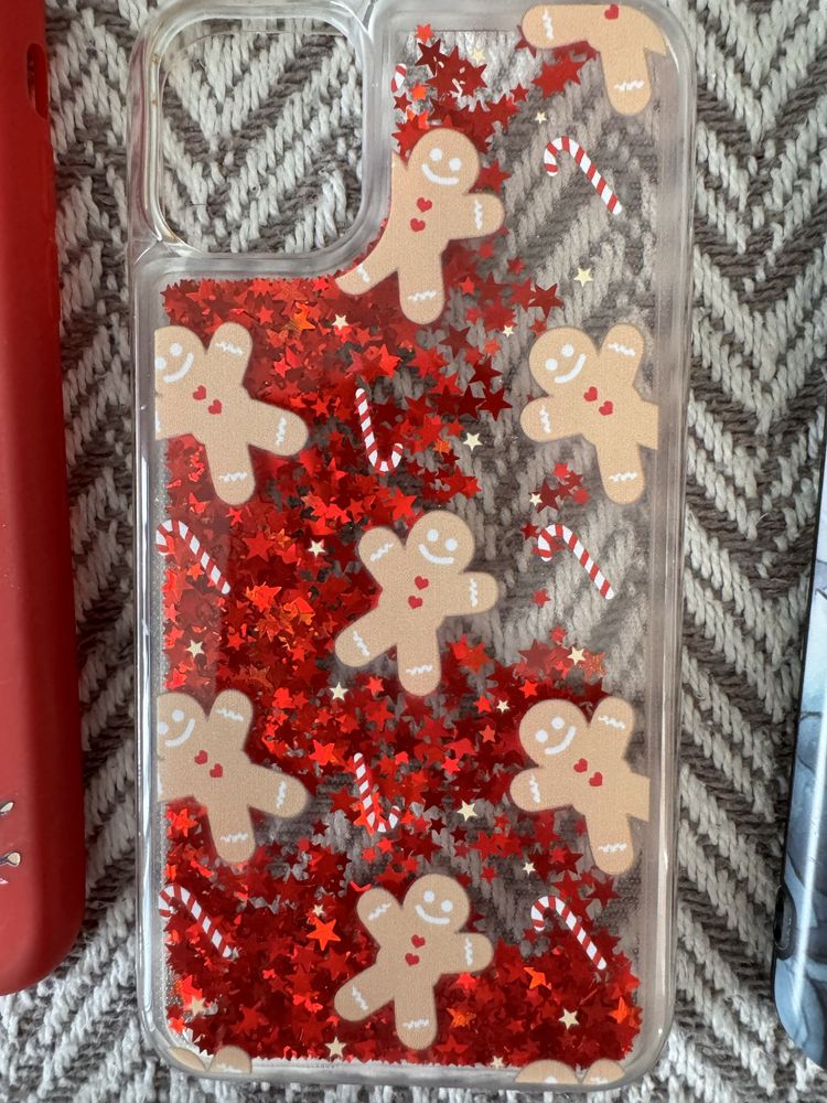 Чохли на Iphone XR