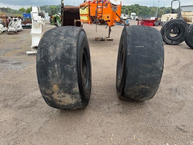 OPONA 26.5-25 karkas łysa michelin