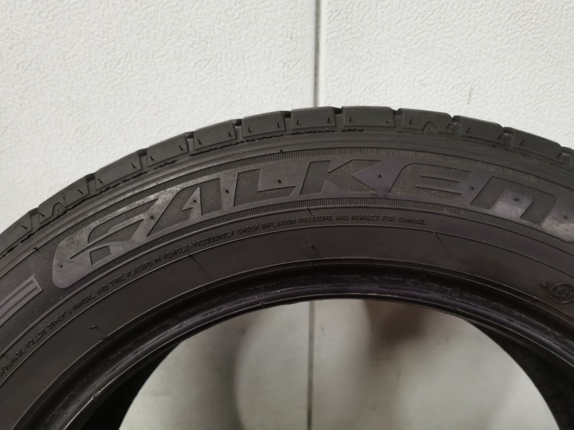 Opony falken 215/60r17c