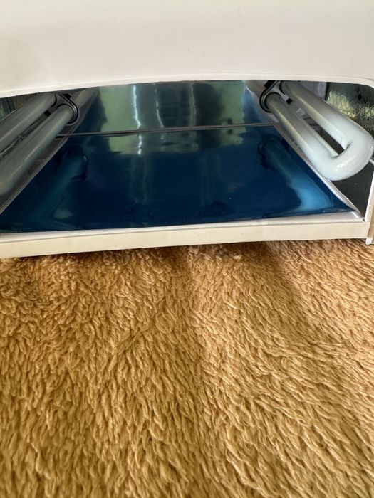 Лампа для манікюра