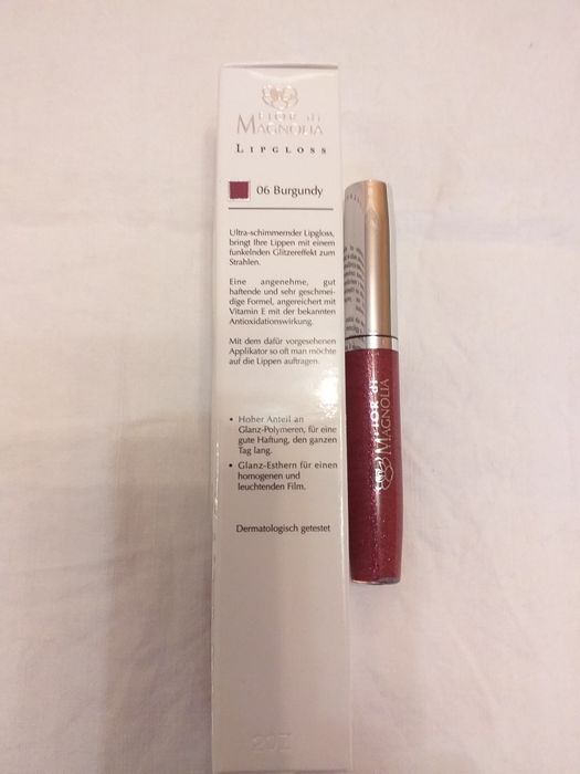 Блиск для губ "Flor di Magnolia " Італія.