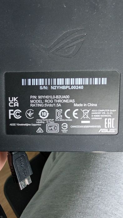 ASUS ROG Throne ARGB - stojak na słuchawki i game DAC w jednym