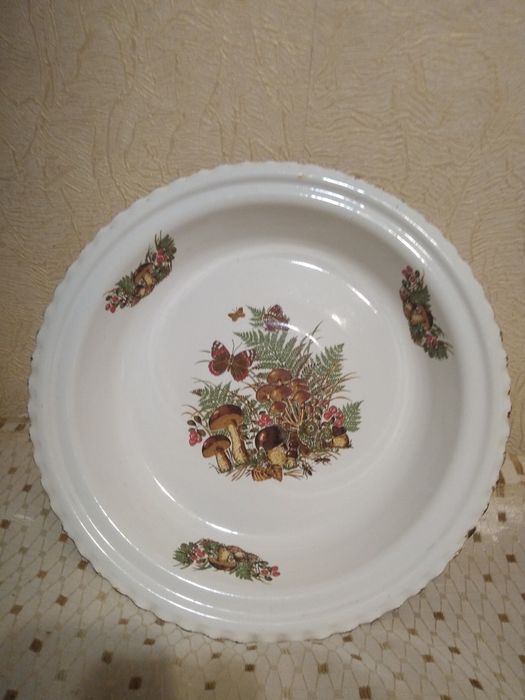 Блюдо емальоване часів СРСР. Нове.