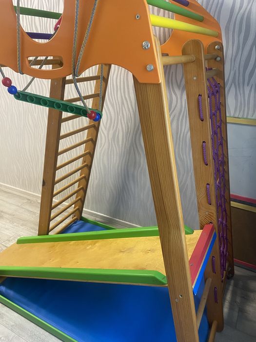 Дитячий спортивний куточок