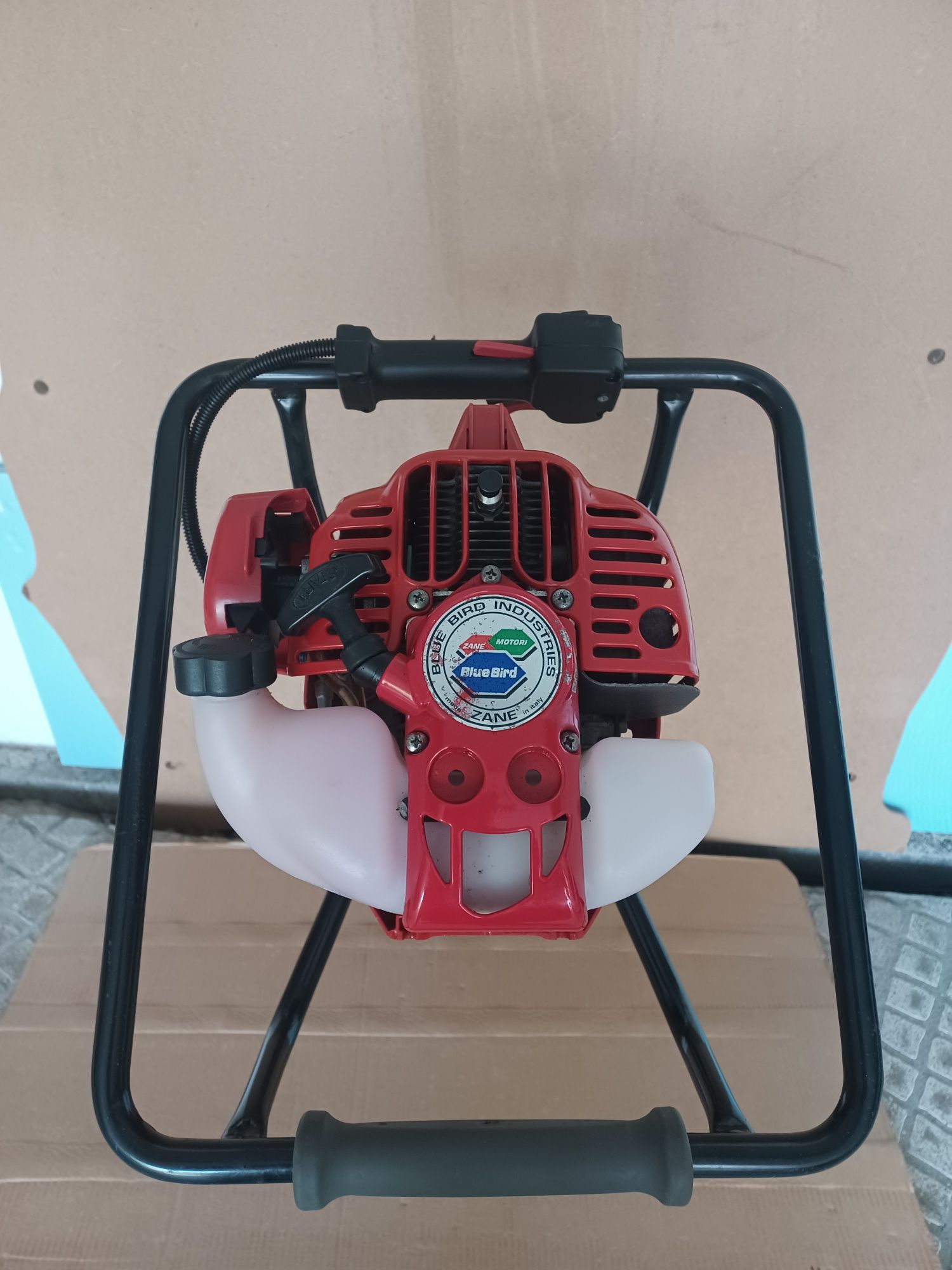 Abre furos completamente nova só fez 8 furos