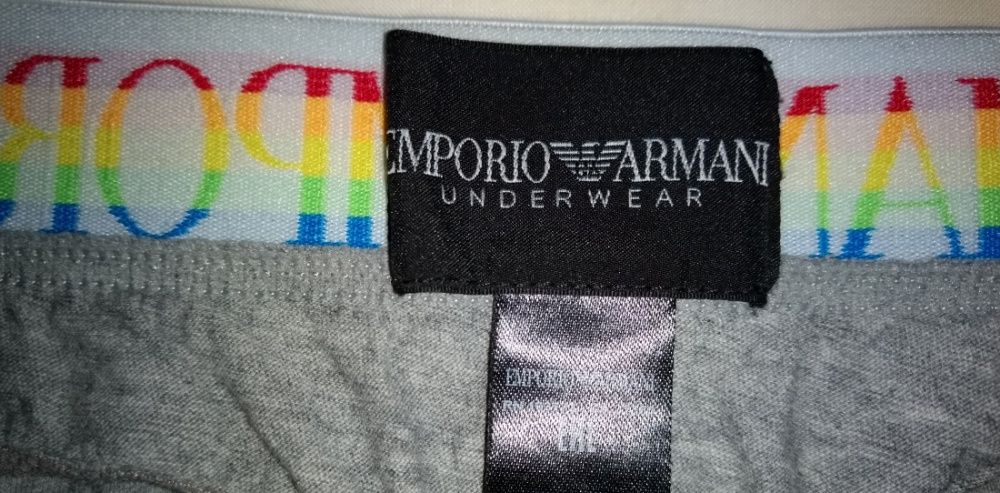 Стринги трусики ,нижнее белье Emporio Armani ( новые )