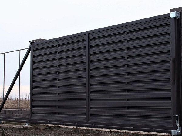 Ворота откатные. Автоматические ворота консольные.