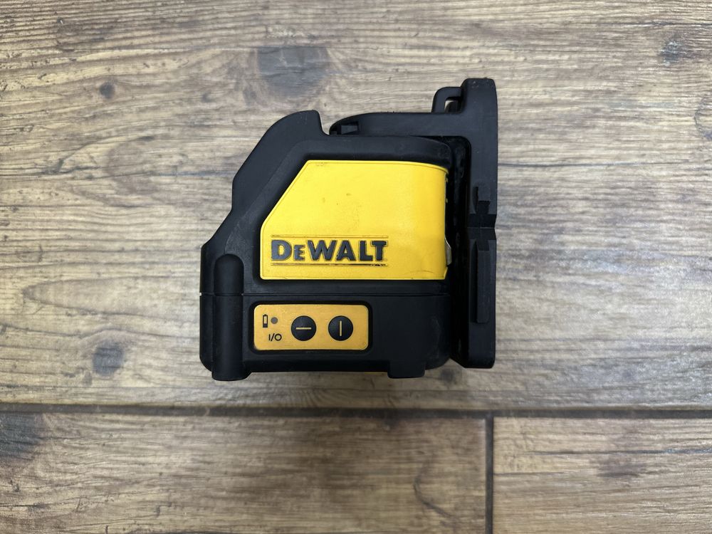 Laser krzyżowy DeWalt DW088 | samopoziomujący czerwony