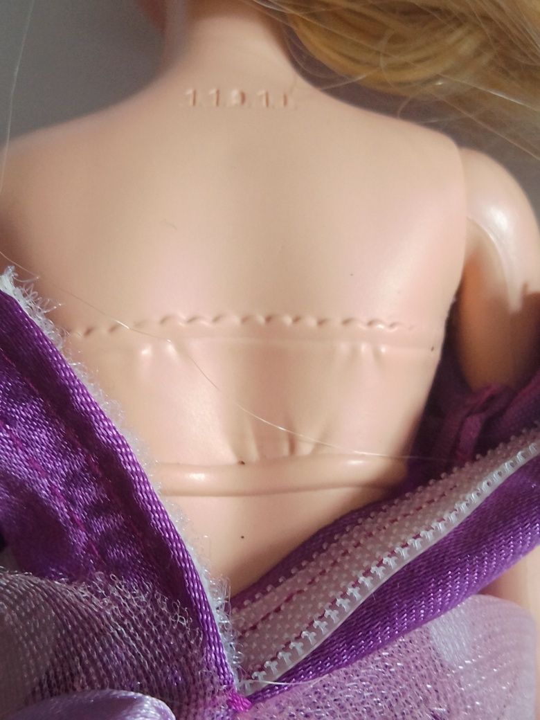 Barbie Roszpunka Matell 2010
