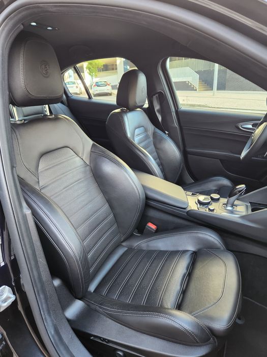 Alfa Romeo Giulia Q4 motor 2.2 210cv ano 2020 apenas 80.000 km naciona