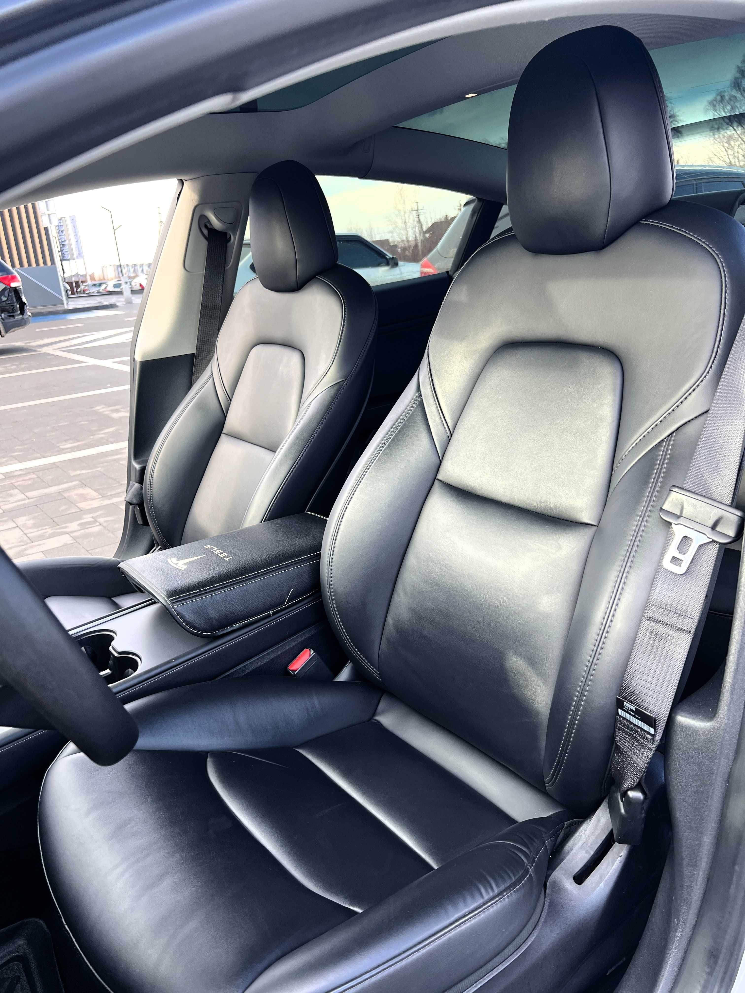 Tesla Model 3 Long Range Dual Motor AWD 2021 рік