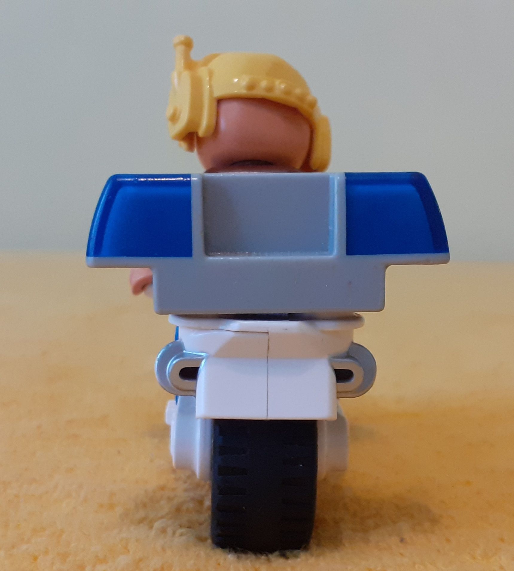 Motor + 6 figurek Lego Duplo