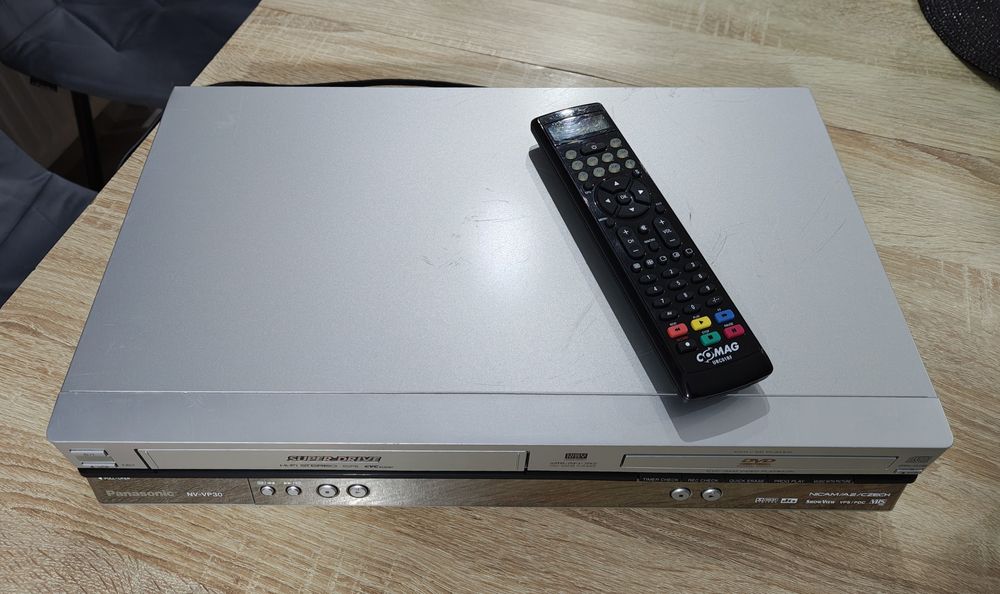 Panasonic NV-VP30 #Magnetowid VHS DVD #S-VHS #Combo#6HD#Hi-Fi #S-Drive
