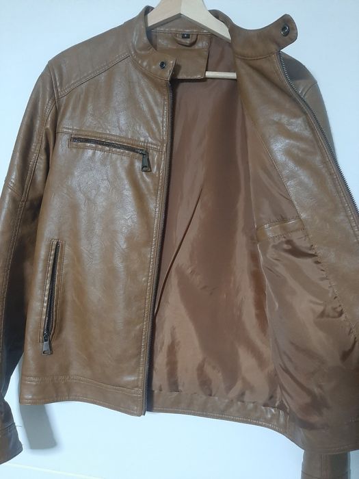 Blusão de pele sintético