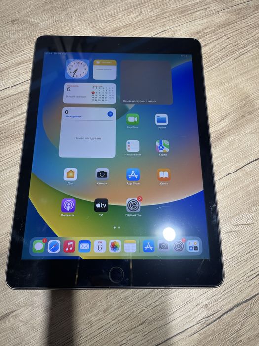 Айпад про 9.7 32 гб