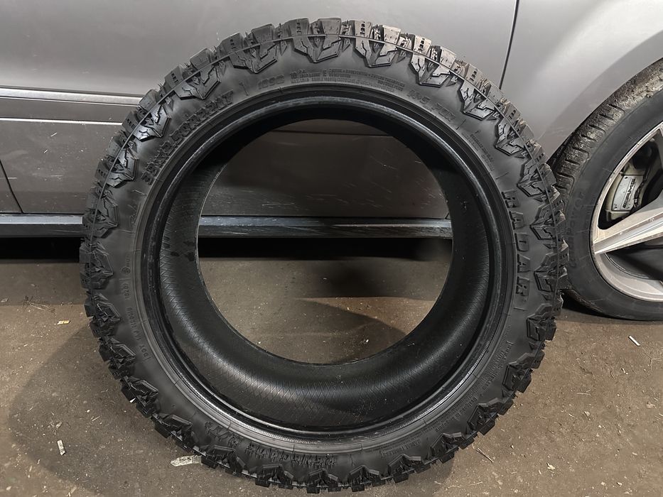 4 x Opony Renegade R/T + Radar 33 x 12.5 R22 LT