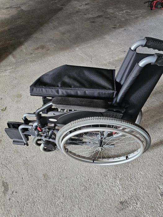 Cadeira de rodas manual