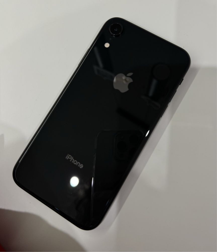 Продам Iphone XR 128GB