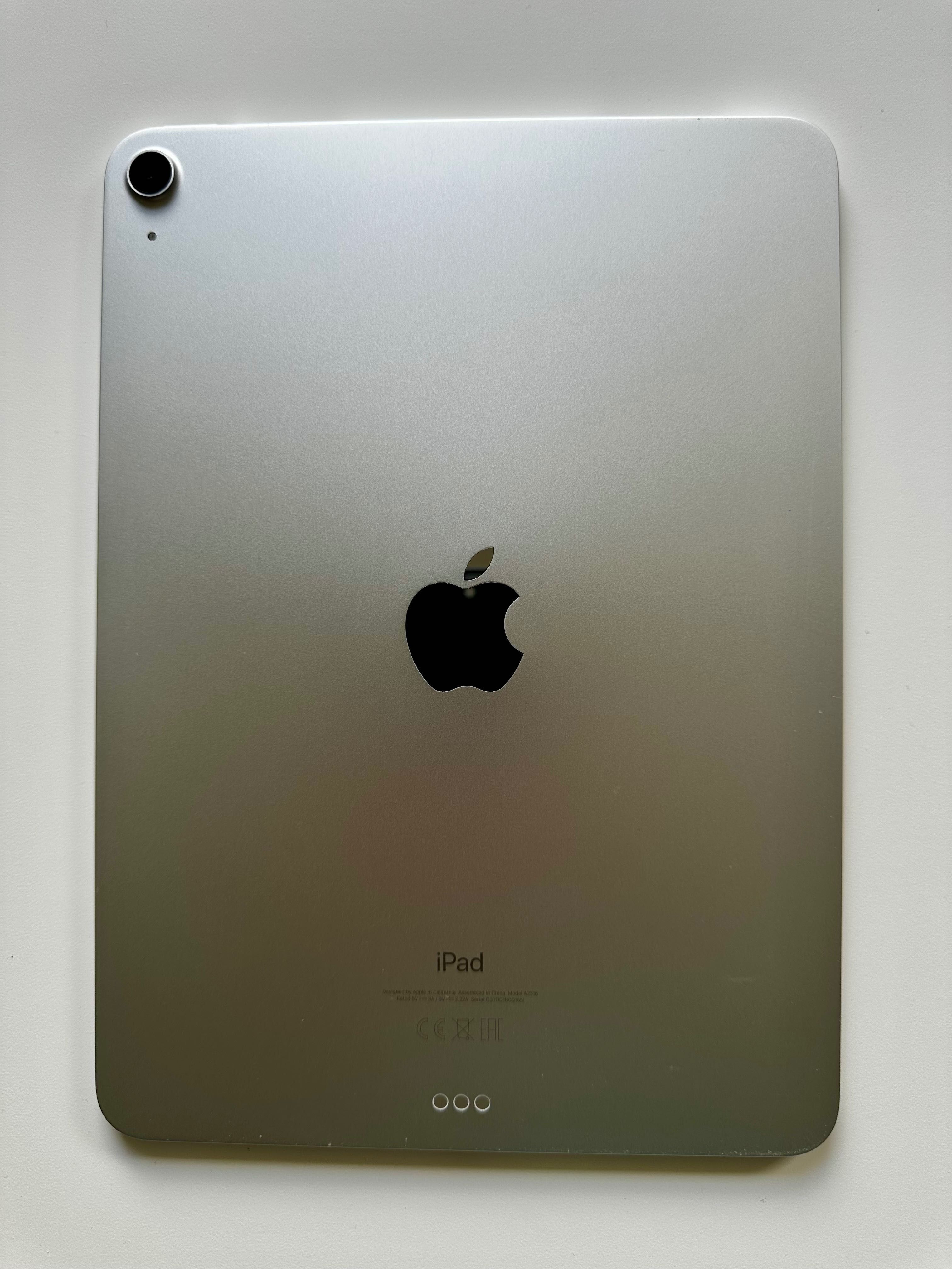 IPad Air 4 Gen 2020 64Gb, + etui , stan idealny