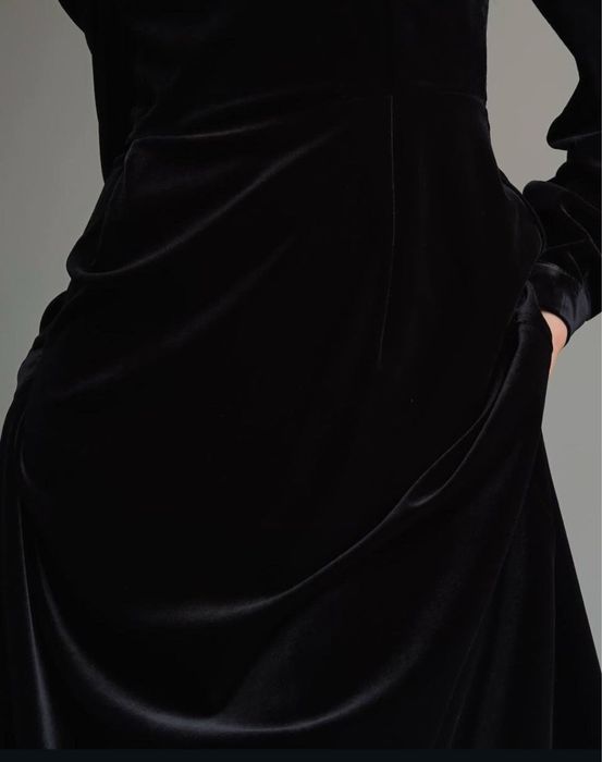 Жіноча вечірня сукня