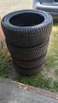 Opony zimowe 215/50 R17 Hankook